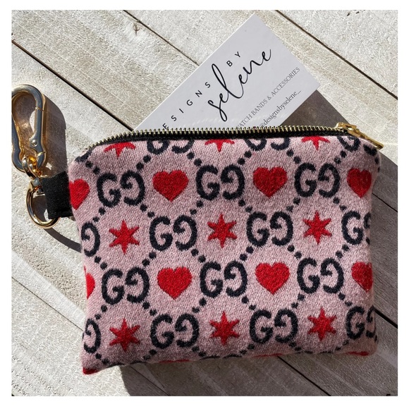 2 Zipper Pouches - Picture 4 of 7